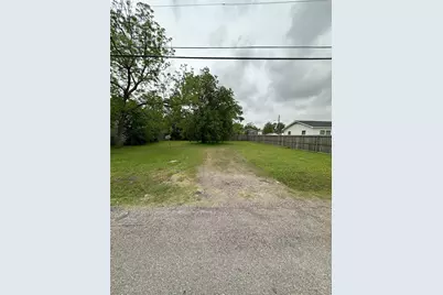 920 E 39th Street, Houston, TX 77022 - Photo 5