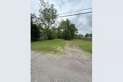 920 E 39th Street, Houston, TX 77022 - Photo 3