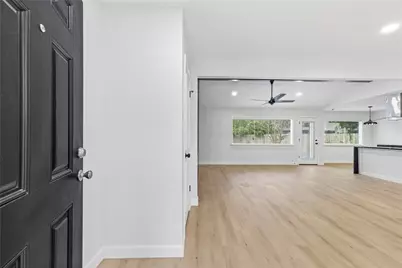 9607 Kemp Forest Drive, Houston, TX 77080 - Photo 3