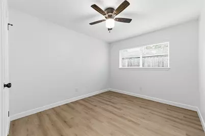 9607 Kemp Forest Drive, Houston, TX 77080 - Photo 13