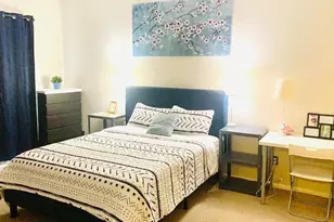 3100 Walnut Bend Ln, Houston, TX 77042 - Photo 7