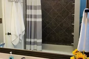 3100 Walnut Bend Ln, Houston, TX 77042 - Photo 11