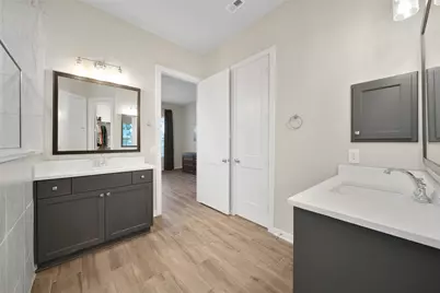 10235 Bayou Oaks Drive, Conroe, TX 77385 - Photo 29