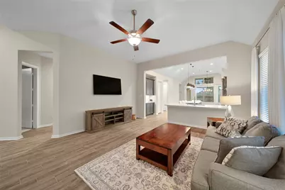 10235 Bayou Oaks Drive, Conroe, TX 77385 - Photo 9