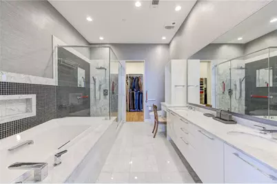 2727 Kirby Drive #27D, Houston, TX 77098 - Photo 9