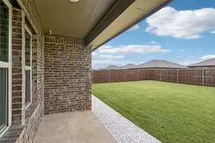 1015 Serena Dr, Dallas, TX 75253 - Photo 37