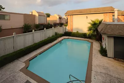 1223 Augusta Drive #26, Houston, TX 77057 - Photo 11