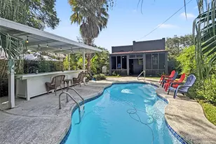 3814 Ursuline St, Galveston, TX 77550 - Photo 3