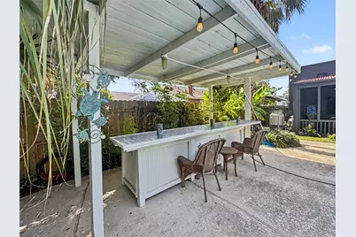 3814 Ursuline Street, Galveston, TX 77550 - Photo 5