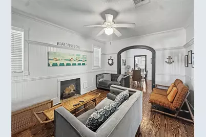 3814 Ursuline Street, Galveston, TX 77550 - Photo 7