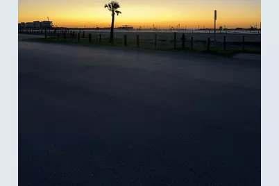 10 Gulf Lane, Galveston, TX 77550 - Photo 27