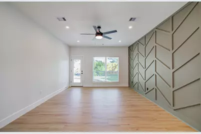 5547 Honor Drive, Houston, TX 77041 - Photo 19