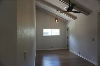 8418 Colonial Lane Lane, Houston, TX 77051 - Photo 11