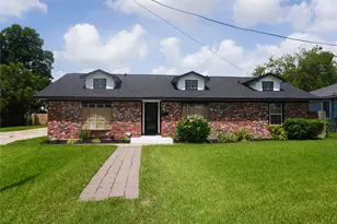 8418 Colonial Ln Ln, Houston, TX 77051 - Photo 1