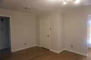 8418 Colonial Ln Ln, Houston, TX 77051 - Photo 11