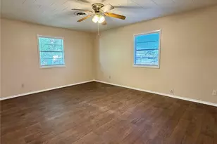 703 W 4th St, Freeport, TX 77541 - Photo 21