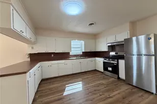 703 W 4th St, Freeport, TX 77541 - Photo 5