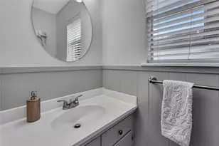 18623 Prince William Ln, Houston, TX 77058 - Photo 35
