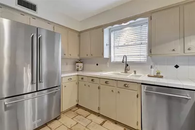 18623 Prince William Lane, Houston, TX 77058 - Photo 11