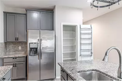 16887 Pink Wintergreen Drive, Conroe, TX 77385 - Photo 9