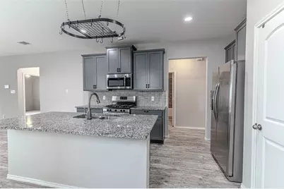 16887 Pink Wintergreen Drive, Conroe, TX 77385 - Photo 5