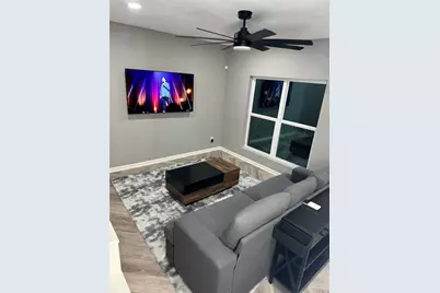 1115 Augusta Drive #38, Houston, TX 77057 - Photo 5