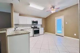 21606 Falvel Lake Dr, Spring, TX 77388 - Photo 15