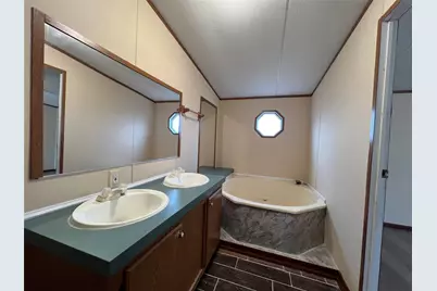 568 5914-10 Road, Cleveland, TX 77327 - Photo 9