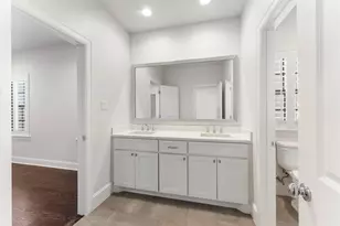247 Green Blvd, Shenandoah, TX 77384 - Photo 39