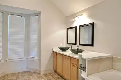 4703 Cashel Glen Drive, Houston, TX 77069 - Photo 19