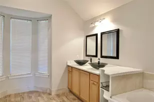 4703 Cashel Glen Dr, Houston, TX 77069 - Photo 19