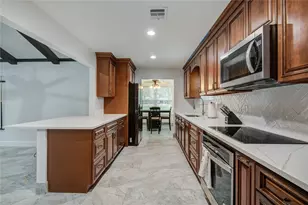 25910 Maplewood Dr, Spring, TX 77386 - Photo 19