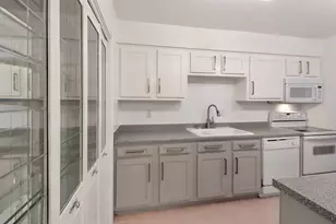 11550 Chimney Rock Rd, Houston, TX 77035 - Photo 19