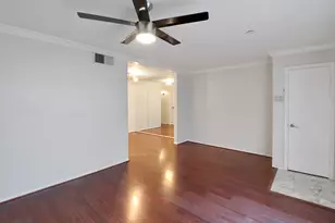 11550 Chimney Rock Rd, Houston, TX 77035 - Photo 9