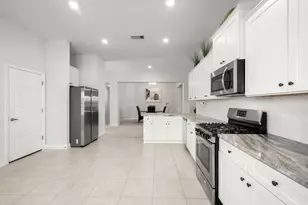 10203 Whitney Reach Dr, Rosharon, TX 77583 - Photo 13