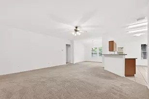 10 Druids Glen Pl, The Woodlands, TX 77382 - Photo 11