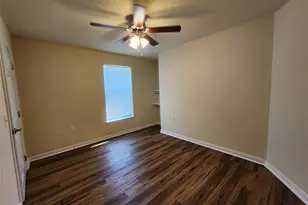 2402 14th Ave N, Texas City, TX 77590 - Photo 5