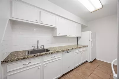 3131 Cummins Street #3, Houston, TX 77027 - Photo 11