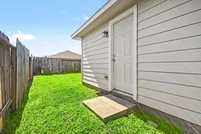 13923 Marners Court, Houston, TX 77014 - Photo 25