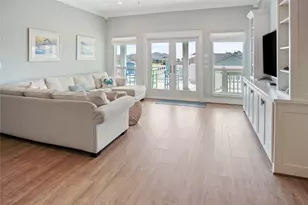 973 Sea Breeze, Crystal Beach, TX 77650 - Photo 37