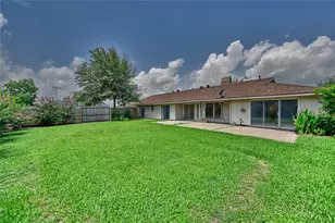 687 Bending Oaks Dr, Bellville, TX 77418 - Photo 29