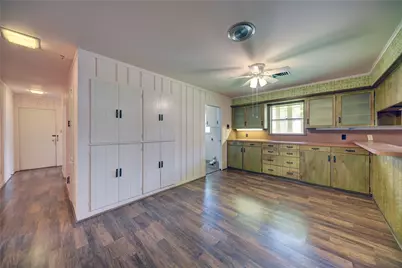 687 Bending Oaks Drive, Bellville, TX 77418 - Photo 33