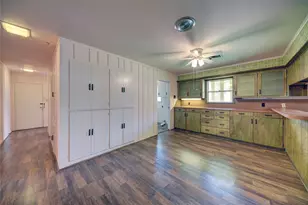 687 Bending Oaks Dr, Bellville, TX 77418 - Photo 33