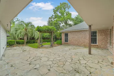 2810 Woodland Ridge Drive, Kingwood, TX 77345 - Photo 25