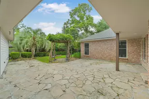 2810 Woodland Ridge Dr, Kingwood, TX 77345 - Photo 25