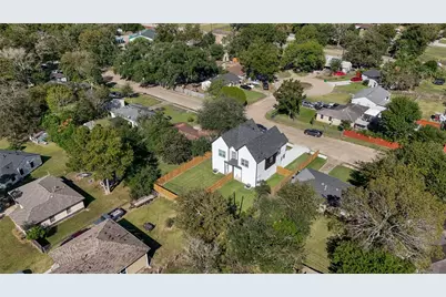 5642 Hirondel Street, Houston, TX 77033 - Photo 43
