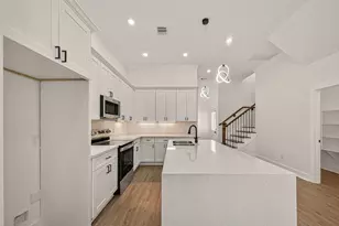 5642 Hirondel St, Houston, TX 77033 - Photo 13