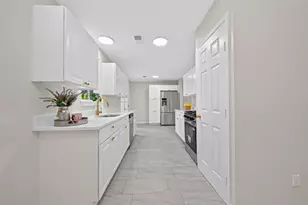 6418 Standing Oaks St, Houston, TX 77050 - Photo 9