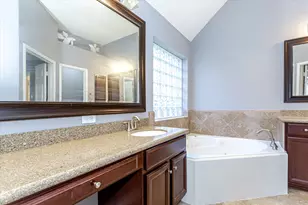 14322 Baron Creek Ln, Houston, TX 77044 - Photo 41