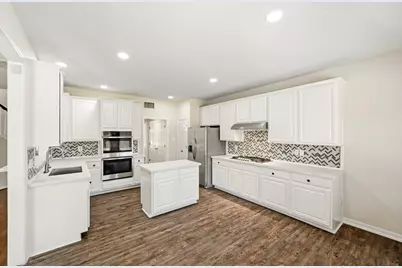 215 Crabapple Drive, Baytown, TX 77520 - Photo 13